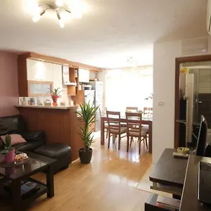 Ivana Apartamento Split